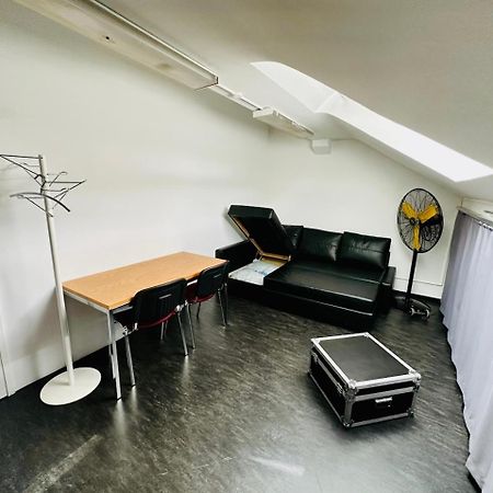 Ferienwohnung Raum Und Zeit Zürich Exterior foto
