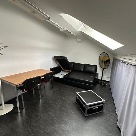 Ferienwohnung Raum Und Zeit Zürich Exterior foto